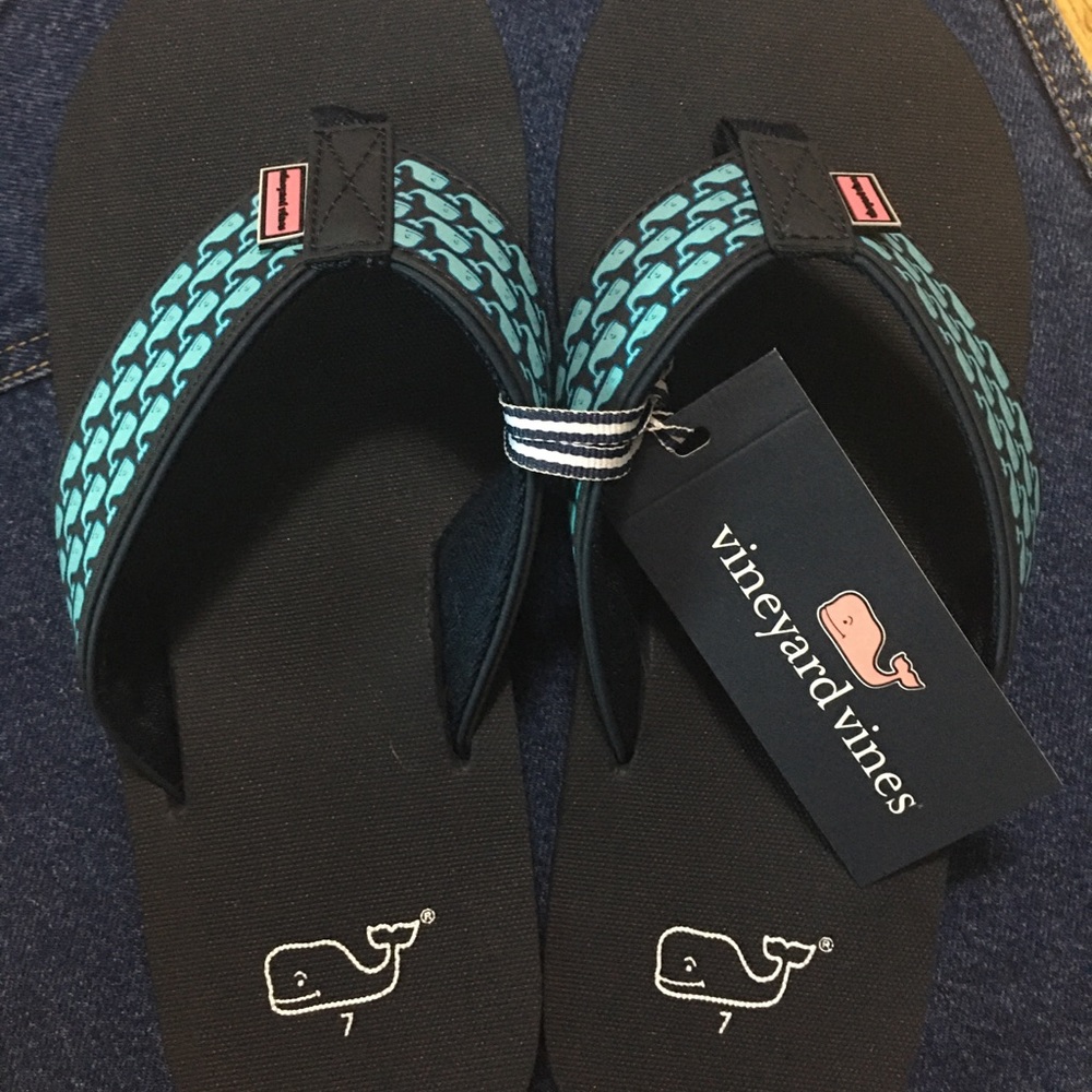 NWT Vineyard Vines Flip Flops size 7